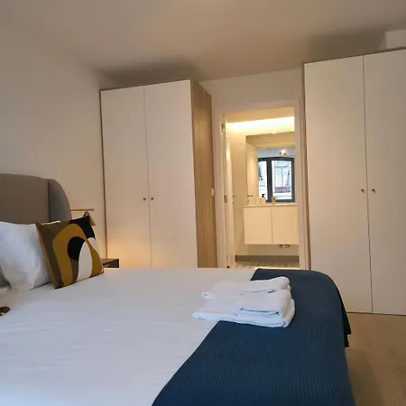 Spacious And Modern 2-bed With Garage Porto