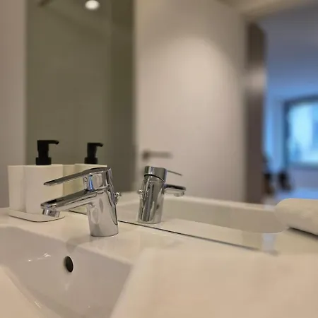 Apartment Spacious And Modern 2-bed With Garage Porto
