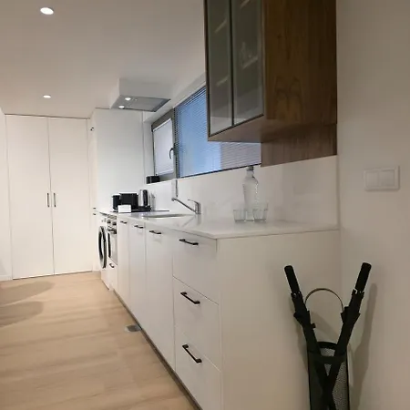 公寓 Spacious And Modern 2-bed With Garage *