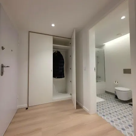 Spacious And Modern 2-bed With Garage * 波尔图
