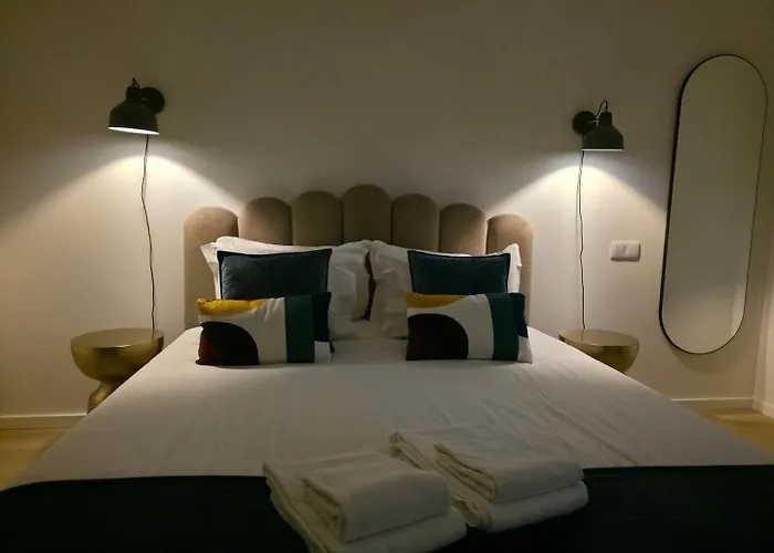 Spacious And Modern 2-bed With Garage Lejlighed *