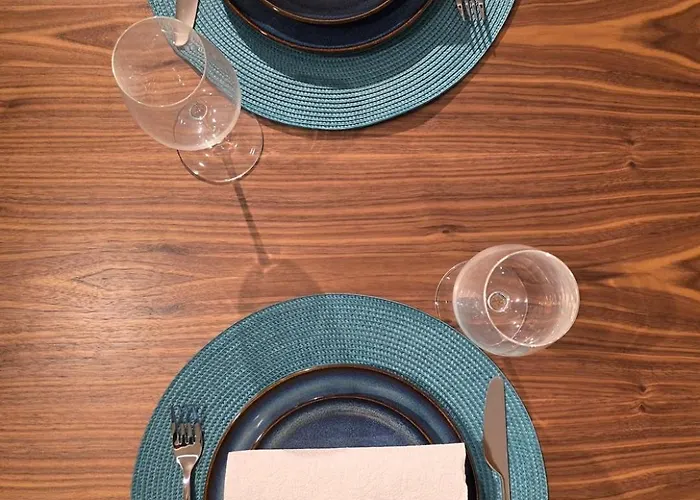 Spacious And Modern 2-bed With Garage *