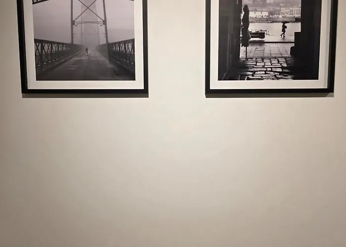 Spacious And Modern 2-bed With Garage Порту