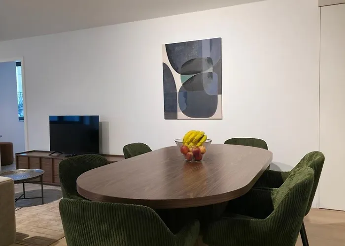 Lejlighed Spacious And Modern 2-bed With Garage Porto