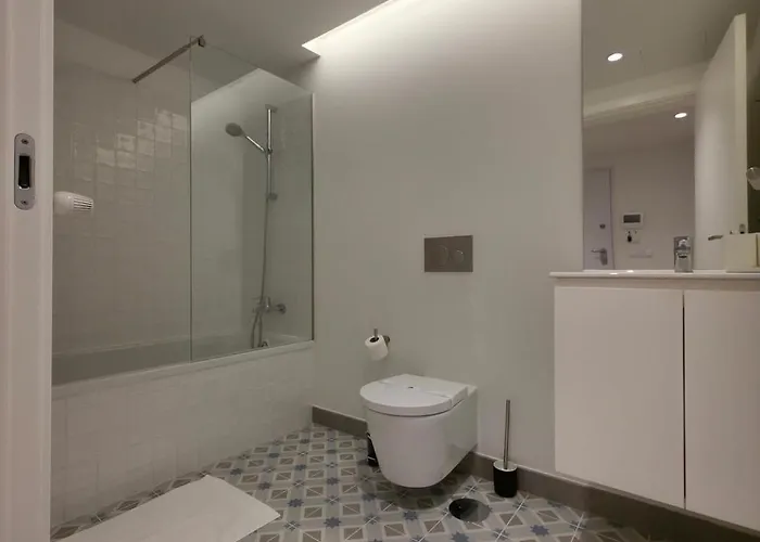 Apartament Spacious And Modern 2-bed With Garage *