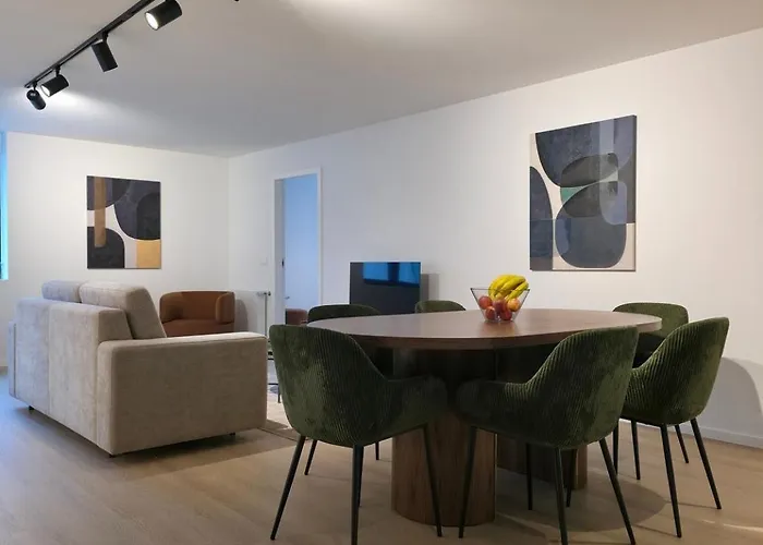 Apartament Spacious And Modern 2-bed With Garage