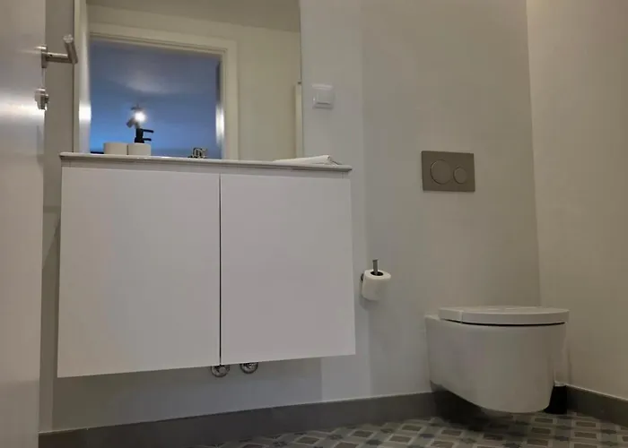 Lejlighed Spacious And Modern 2-bed With Garage Porto