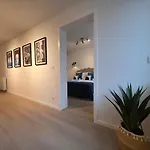 Spacious And Modern 2-bed With Garage Διαμέρισμα Πόρτο