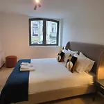 Διαμέρισμα Spacious And Modern 2-bed With Garage Πόρτο