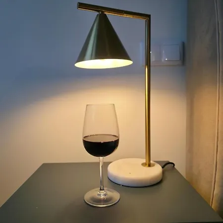 Spacious And Modern 2-bed With Garage * Oporto