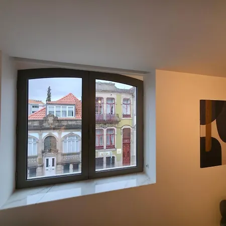 Apartment Spacious And Modern 2-bed With Garage