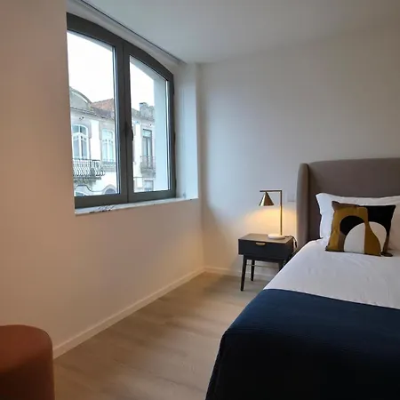 アパート Spacious And Modern 2-bed With Garage ポルト