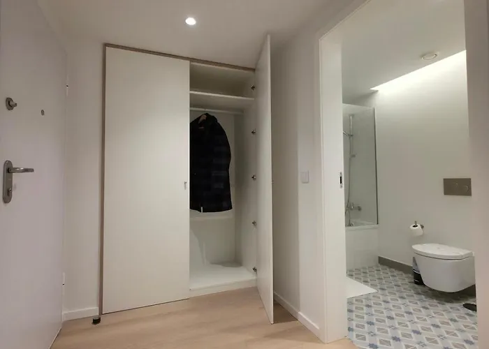 Spacious And Modern 2-bed With Garage * Oporto