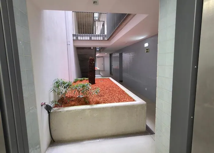 Spacious And Modern 2-bed With Garage Lägenhet Oporto