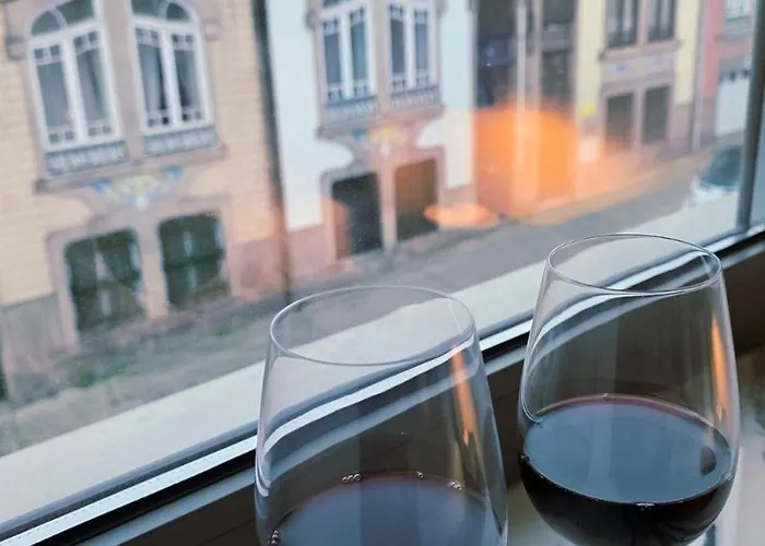 Spacious And Modern 2-bed With Garage Lägenhet *